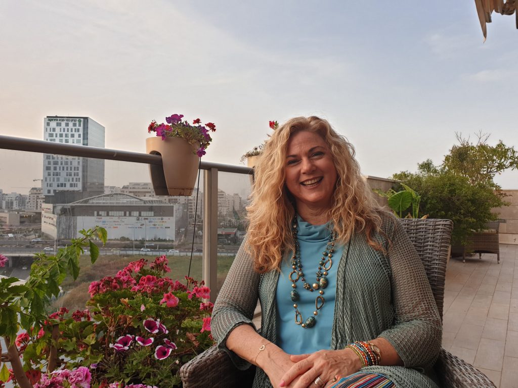 מה עדיף מברכת שנה טובה?