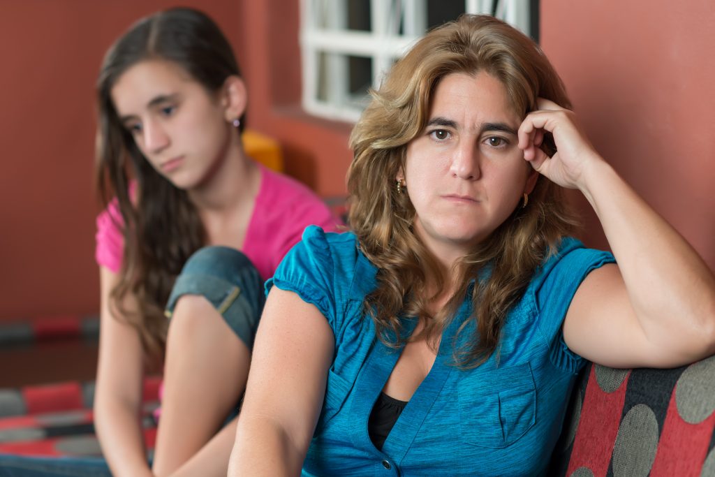 אם וביתה מתוסכלות